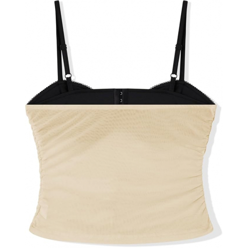 Летний топ с кружевной отделкой 