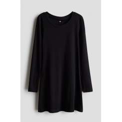 Платье с длинными рукавами