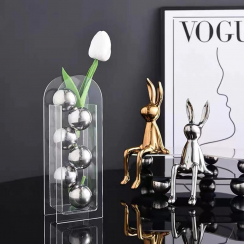Современная акриловая ваза в форме арки — минималистичный декор для дома