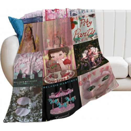 Флисовый плед с обложкой альбома Melanie Martinez — мягкое покрывало 100 × 150 см, подарок для поклонников и декор для дома