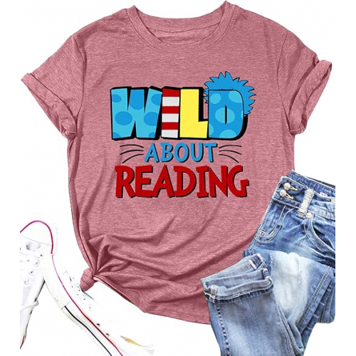 Женская футболка "Wild About Reading" — для любителей книг и преподавателей