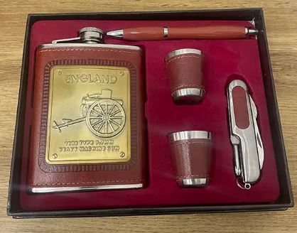 Набор для подарка мужчине (нож, 2 рюмки, фляга, ручка) в красивой коробке