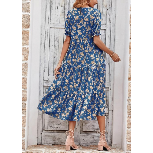 Летнее платье с цветочным принтом