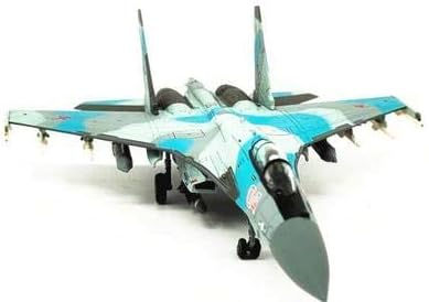 Военный российский истребитель SU35