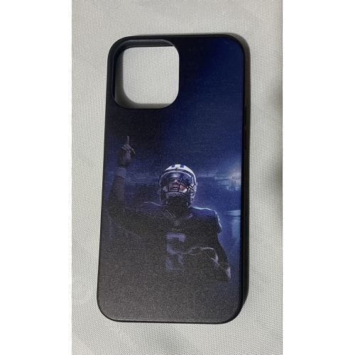 Чехол для iPhone 13 Pro Max в спортивном стиле