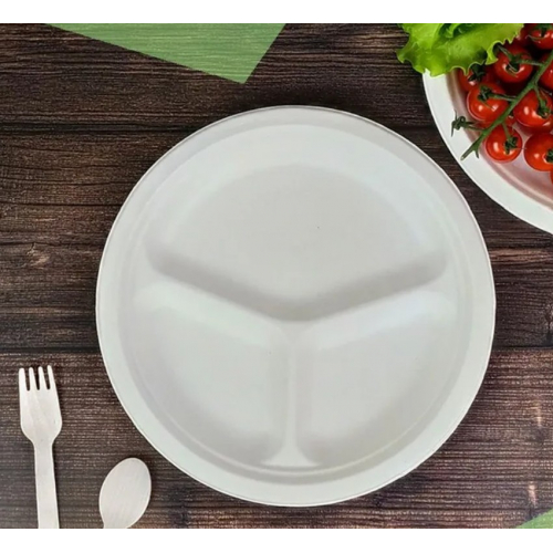 Одноразовая тарелка на 3 секции