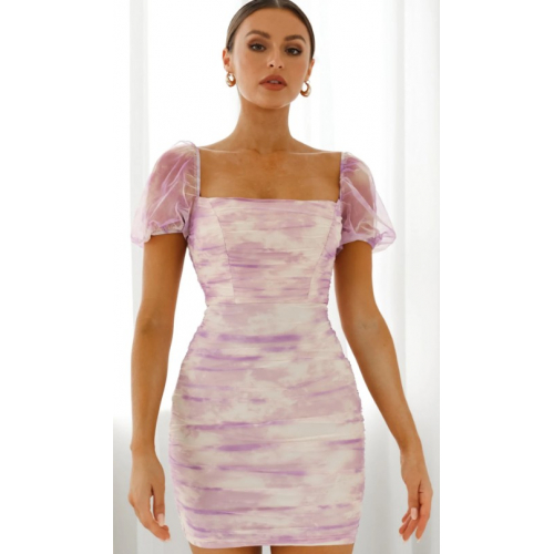 Облегающее платье с драпировкой и пышными рукавами с мраморным принтом