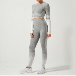 Комплект спортивных леггинсов и топа с эффектом подтягивания и быстросохнущей тканью
