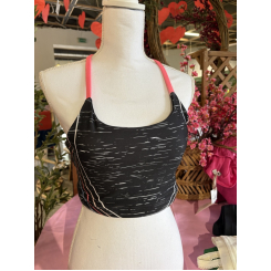 Спортивный топ с сеткой на спине