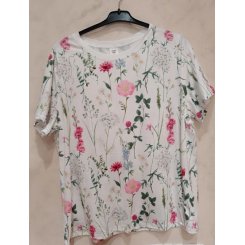 Летняя, легкая женская футболка