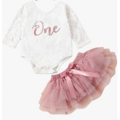 Милый комплект для первого дня рождения девочки