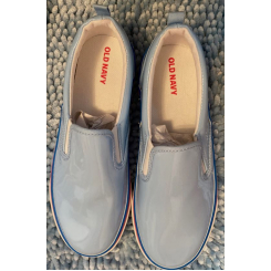 Голубые лаковые слипоны