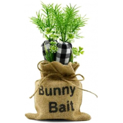 Пасхальный декор «Морковки» — декоративная композиция из ткани и пеноматериала