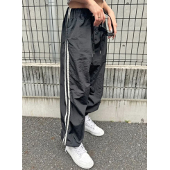 Спортивные штаны с свободным низом