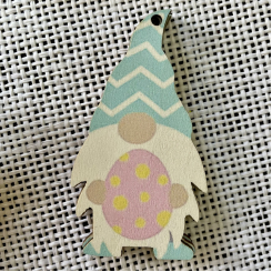 Деревянный пасхальный декор, гном